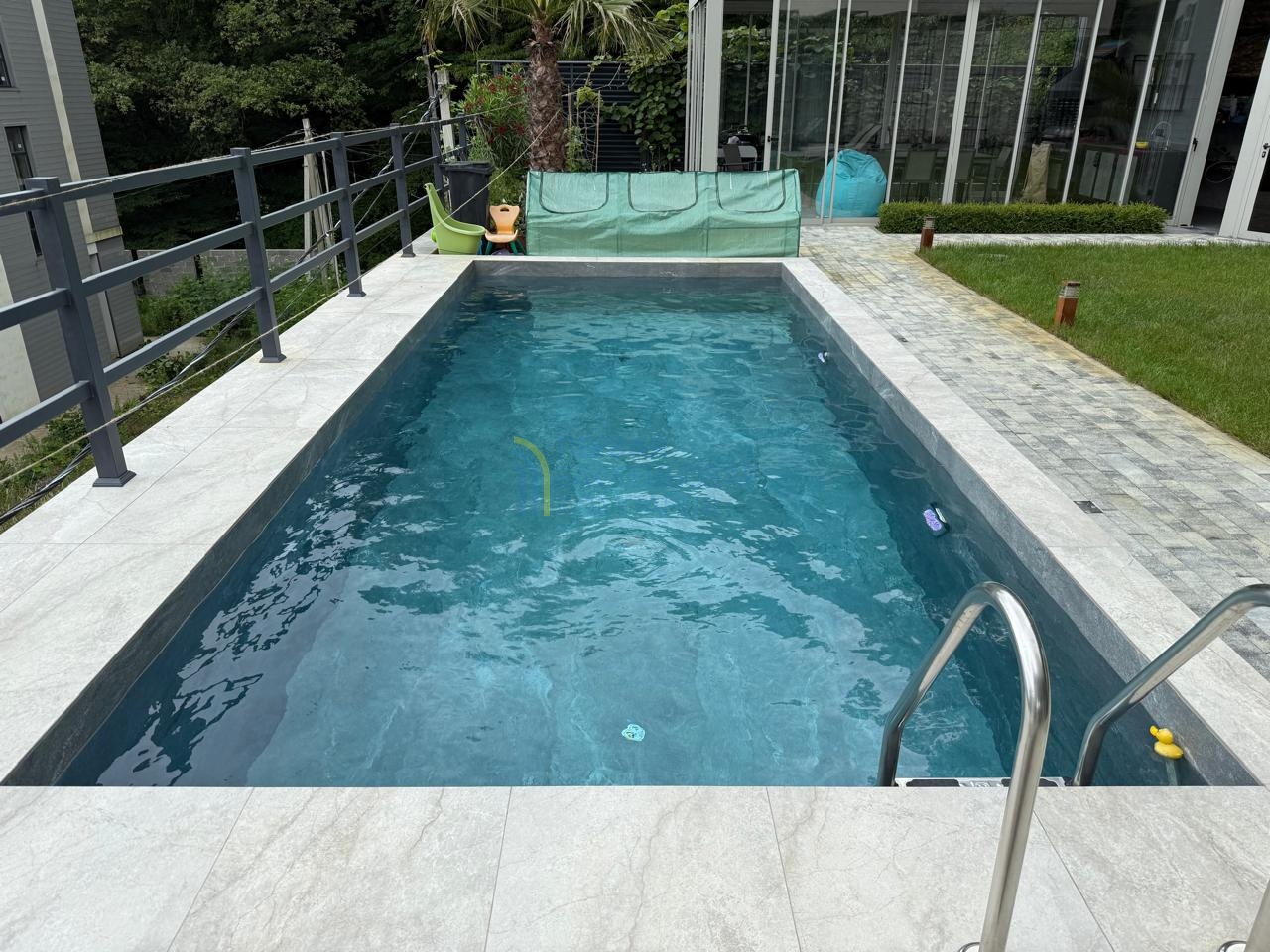 Бетонный бассейн, г. Сочи