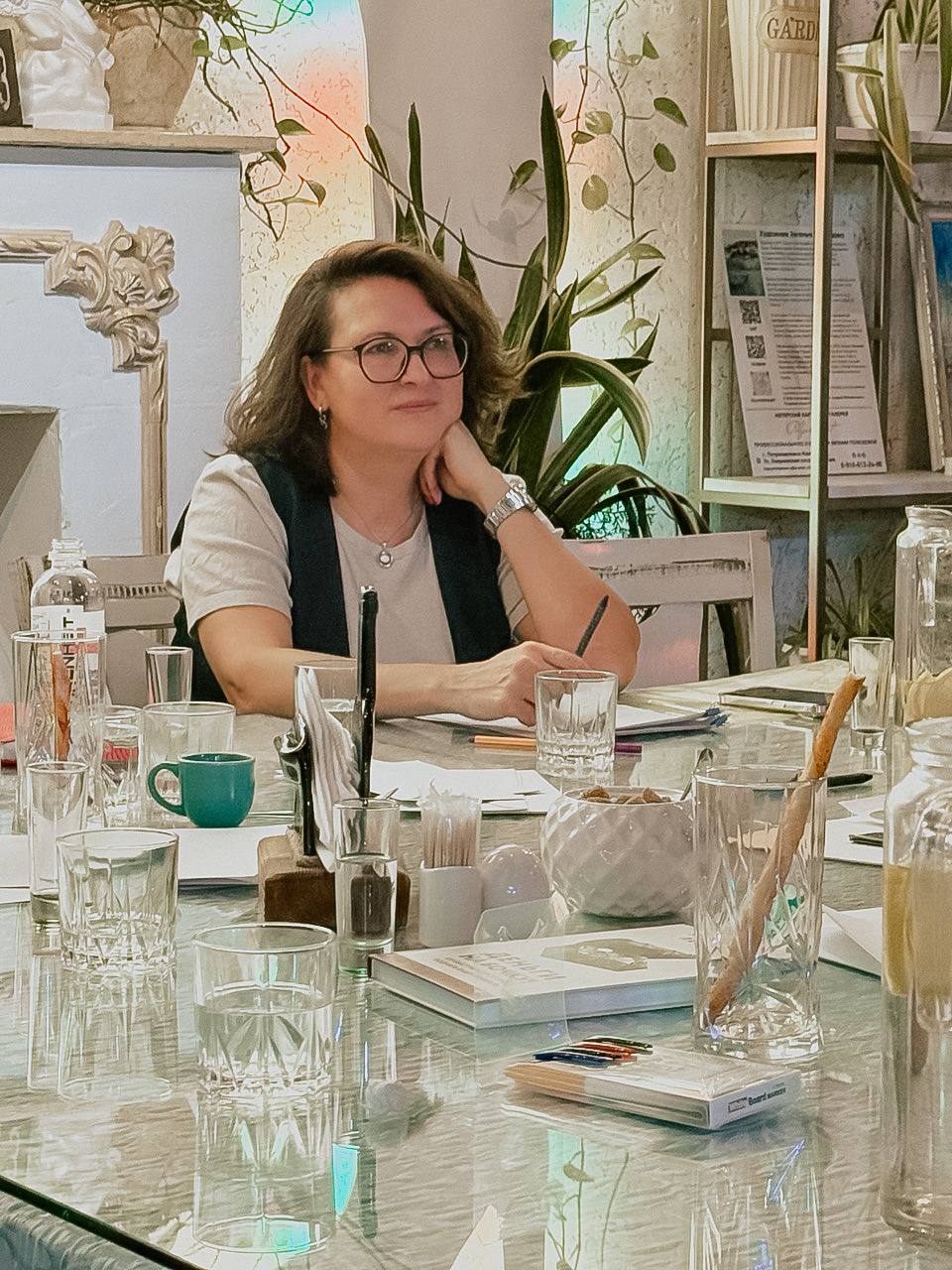 Инструкция по запуску своего бизнеса - бизнес-встреча с генеральным директором Первой Бассейновой Компании Маргаль Натальей