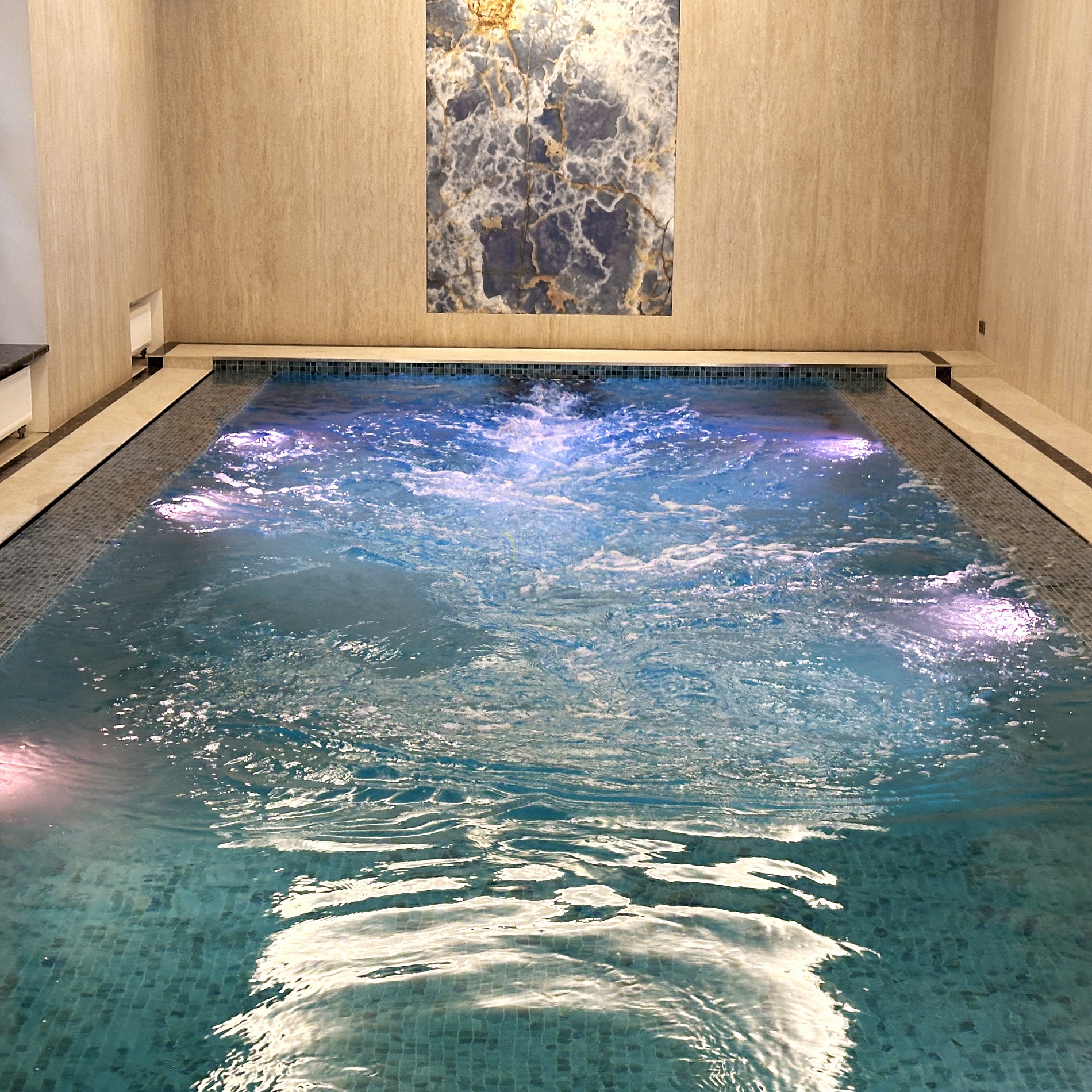 Бетонный бассейн, п. Николина Гора